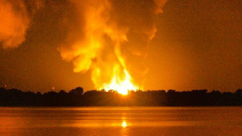 Nổ khí đốt liên hoàn kinh hoàng tại Mỹ