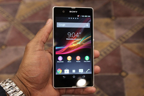 smartphone, Galaxy S4, Motorola Droid Maxx, HTC Butterfly S