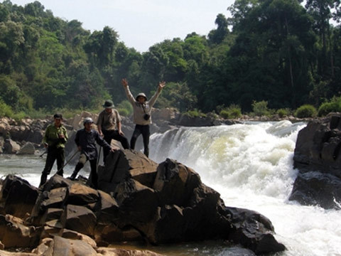 Hang Thoát y chốn thâm sơn cùng cốc