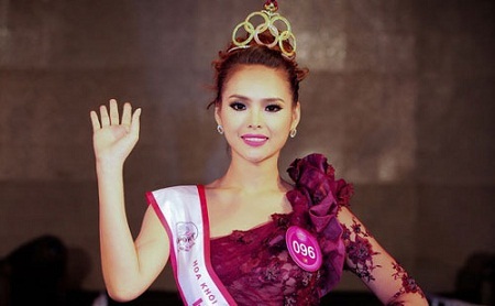 Lại Hương Thảo đi thi Miss World 2013