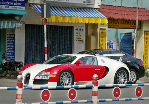 Tây choáng với siêu xe hiếm có thế giới ở Việt Nam