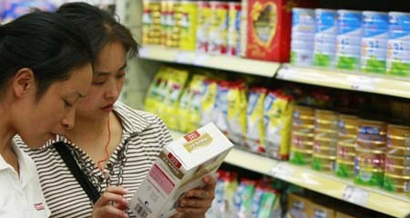 Thị trường sữa hết tăng giá đến nhiễm độc