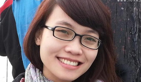 Sau lưng cô nàng thu nhập 200 triệu là đại gia?