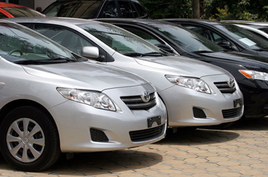 Mua ô tô: Bắc xài sang, Nam ăn hàng thực dụng