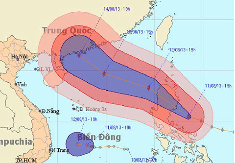 Siêu bão Utor giật gió cấp 16, 17 trên biển Đông