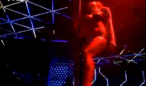 Clip vũ nữ múa cột trong quán bar Đà Nẵng