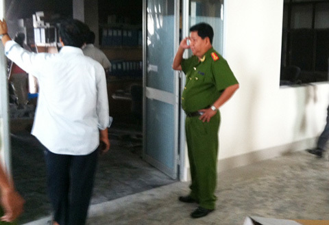 Cháy kho bạc nhà nước, cả trăm công an chữa cháy
