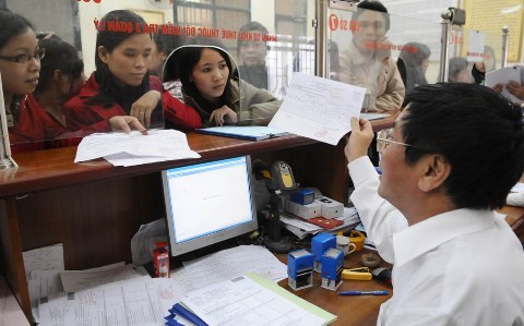 Giấy gì cũng giữ mà bảo cải cách hành chính cho dân!