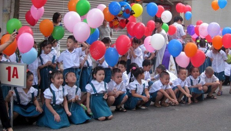 Muốn con lưu ban, cô chủ nhiệm giãy nảy