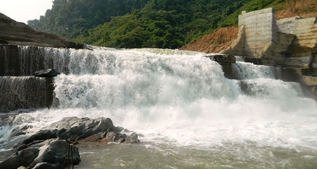 Thủy điện nhỏ: Dừng vẫn chưa hết lo