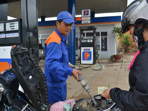 Petrolimex phản pháo: Lãi kinh doanh xăng dầu thấp