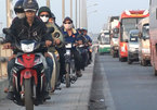 Kẹt xe kéo dài ở cửa ngõ Sài Gòn
