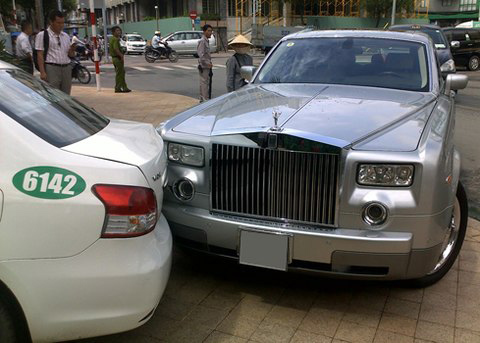 Những 'đại gia' Rolls-Royce gặp hạn vào tù
