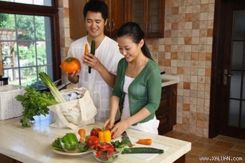 Bi kịch chồng quá... sung mãn?