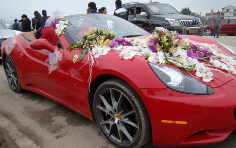 Ngắm dàn siêu xe sang trọng ở tỉnh nghèo