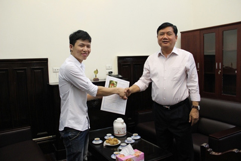 Bộ trưởng Đinh La Thăng 'cứu' thủ khoa thất nghiệp
