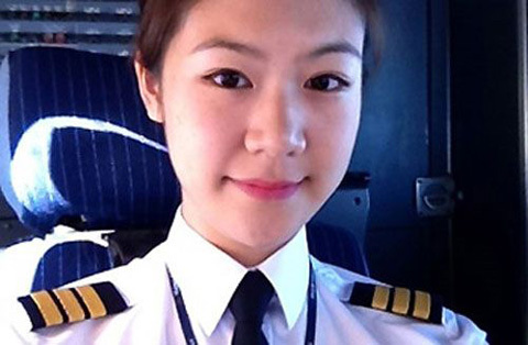 Những bóng hồng xinh đẹp lái máy bay ở Việt Nam
