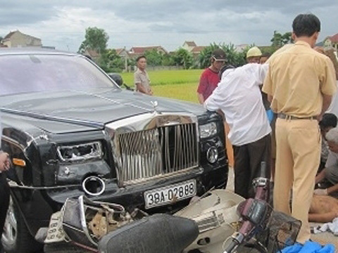 Khám xe Rolls-Royce tiền tỷ gây tai nạn chết người