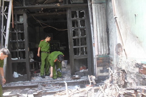 Cháy phòng trọ lúc nửa đêm, 6 sinh viên bị thương