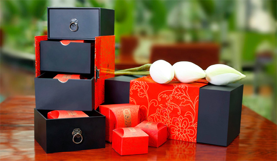 Một hộp bánh Trung thu biếu sếp, mất đứt tháng lương