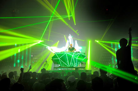 Khán giả thăng hoa cùng bia Heineken tại Live Access 2013