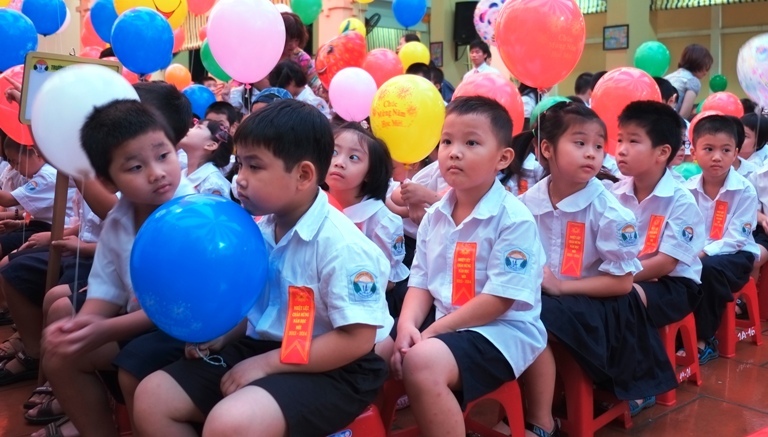 Niềm vui và nỗi ám ảnh ngày khai trường