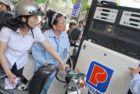 Giá xăng ở Việt Nam đứng thứ 33 thế giới
