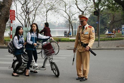 Phát triển 'chóng mặt' xe đạp điện sẽ gây mất ATGT