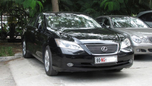 30/9, tịch thu xe biển ngoại giao chưa chuyển nhượng
