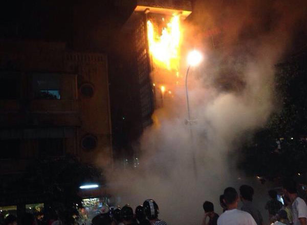 Cháy lớn tại Nhà hát múa rối Thăng Long