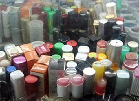 Cảnh báo: Son môi Trung Quốc chứa hóa chất độc