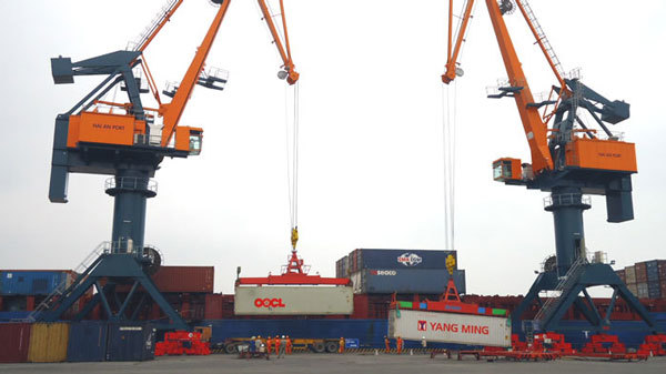 Hải quan không tin ngân hàng, giấy bảo lãnh vô dụng