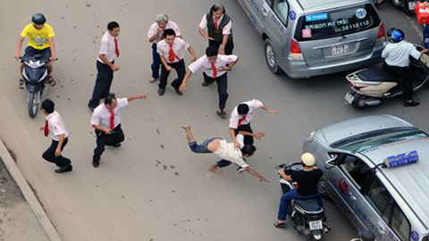 Pha 'hỗn chiến' của các tài xế ở Sài Gòn