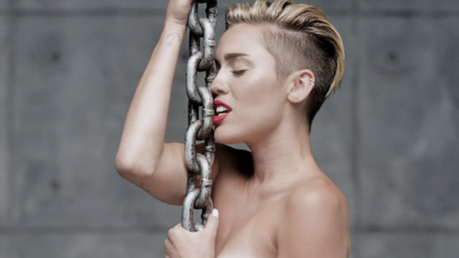 MV tràn cảnh nóng của Miley Cyrus gây bão trên mạng