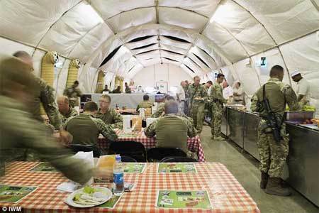 Phục vụ các chiến dịch quân sự: Ác mộng hậu cần