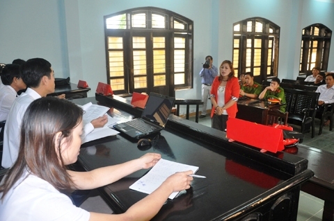 Phiên tòa 'lạ': Tham ô 4,2 triệu, lãnh án 2 năm tù