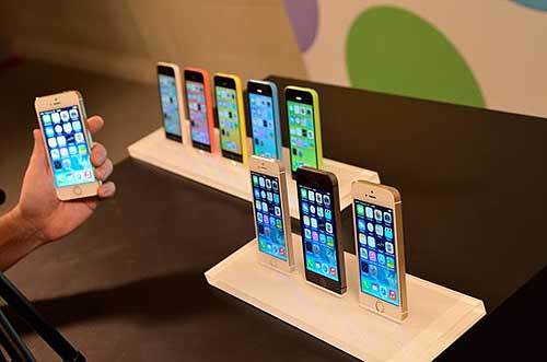 Mua iPhone 5S và 5C ở nước nào rẻ nhất?