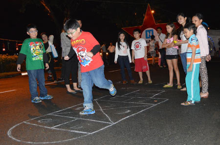 Trung thu “thuần Việt” trong KĐT Phú Mỹ Hưng