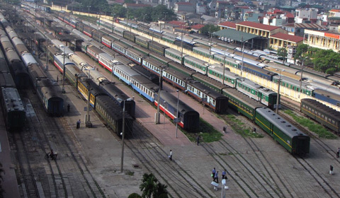 Xây dựng cầu vượt trong ga Hà Nội, Sài Gòn