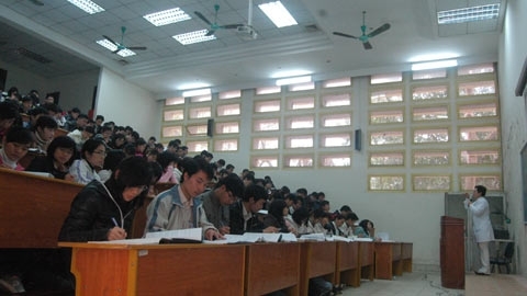 Đào tạo ngành y dễ dãi, trả giá bằng mạng người