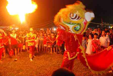 'Vui hội đêm Rằm 2013