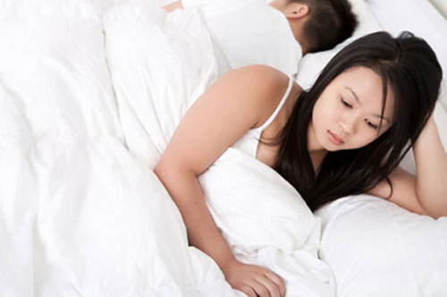 Gái ngoan và chuyện ngờ nghệch… “trên giường”