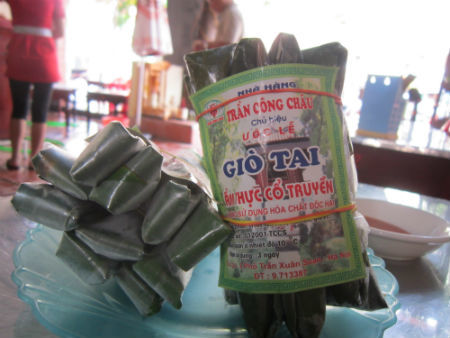 Cảnh báo độc tố trong nem chua, giò tai ở quán nhậu