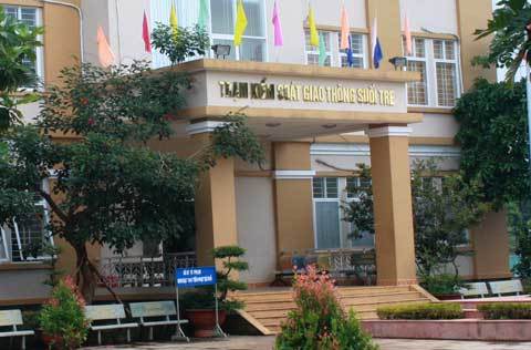 Thời sự trong ngày: Thấy 7 đầu đạn vụ CSGT nổ súng