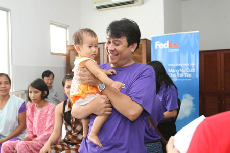 Tuần lễ nâng niu bệnh nhi tim
