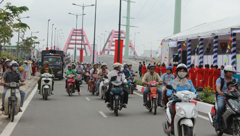 Thông xe tuyến đường 340 triệu USD ở Sài Gòn