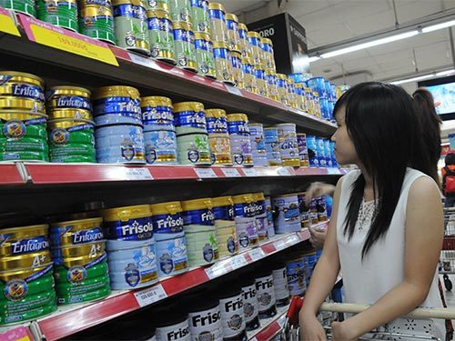 Từ 5/10, sữa trẻ em hết thời loạn giá