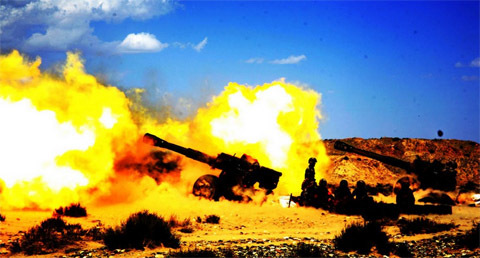 Trung Quốc tập trận bắn đạn thật ở Tân Cương