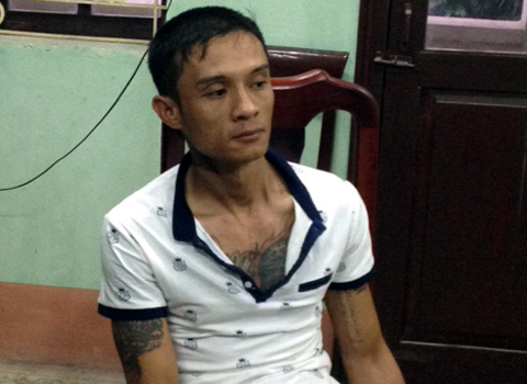 Vứt xe SH, nhảy vội xuống hồ khi gặp 141