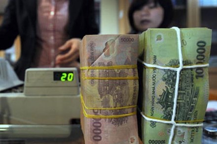 Cầu vốn ngoại ngân hàng, ai được bán ai dám mua?